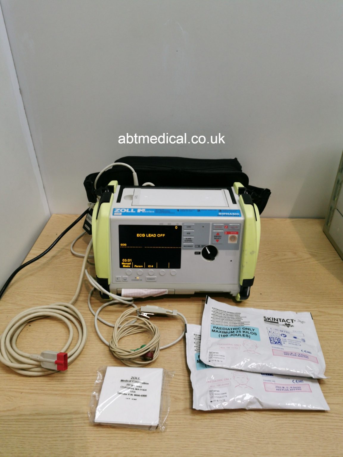 Zoll M Series Patient Monitor Ambulance + battery ecg lead and therapy