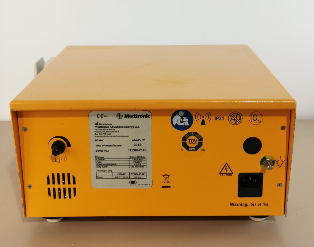 MEDTRONIC Aquamantys 44031 Electrosurgical Unit to