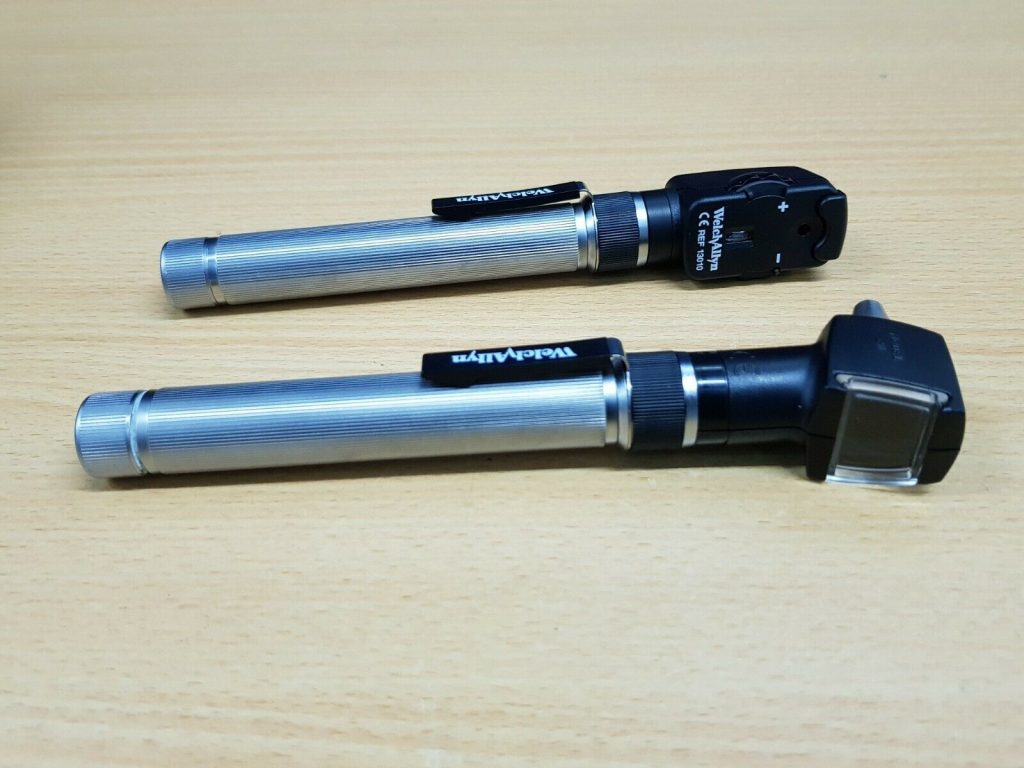 Welch Allyn ophthalmoscope otoscope with AA battery operated Handle ref