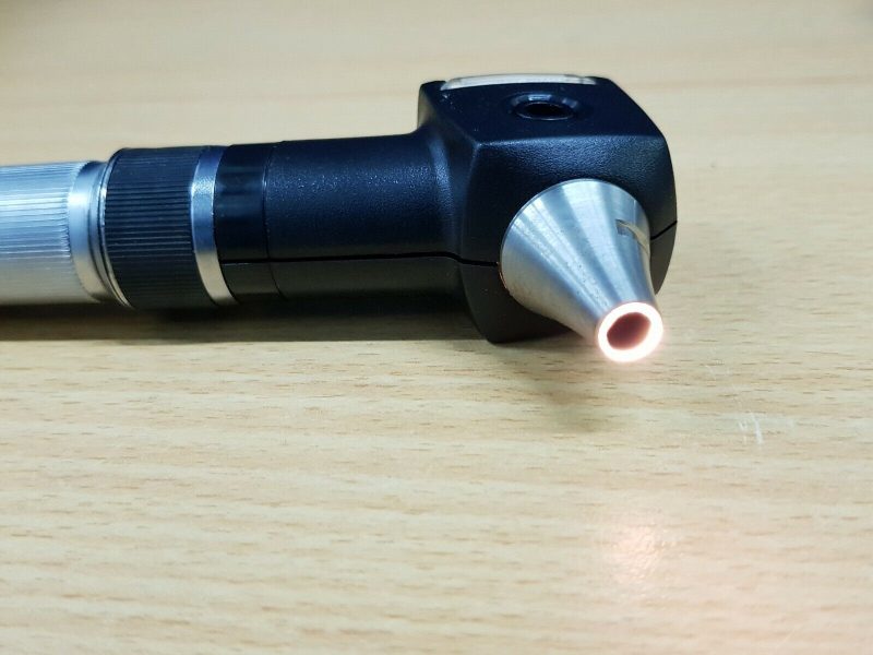 Welch Allyn ophthalmoscope otoscope with AA battery operated Handle ref