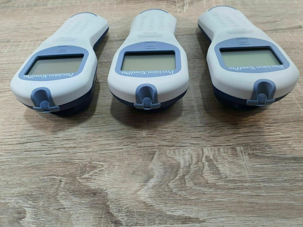 Abbott Precision Xceed Pro hospital grade glucose testing docking