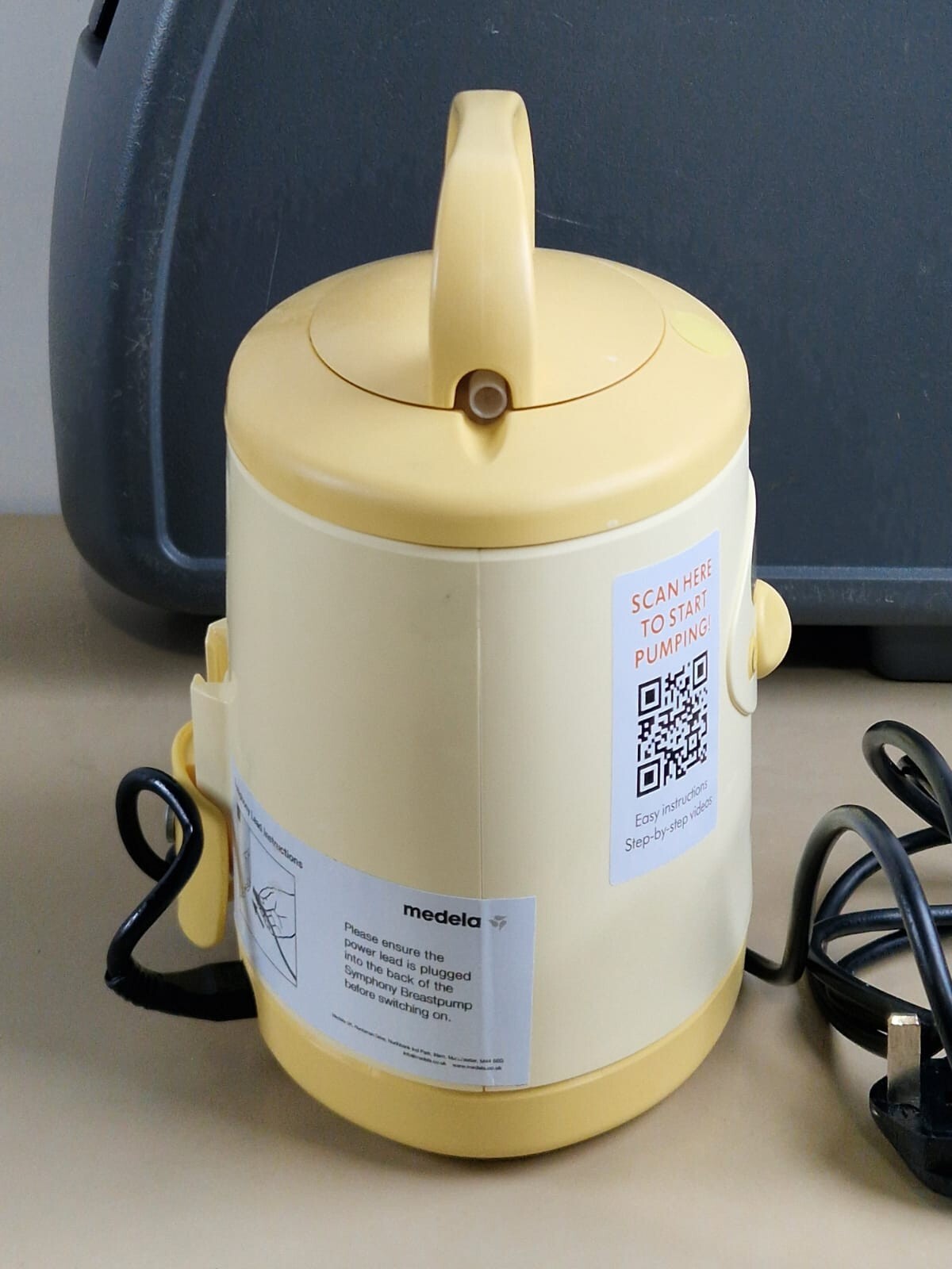 medela symphony 2.0 breast pump with bottle holder and programming card 2.0 - Image 15