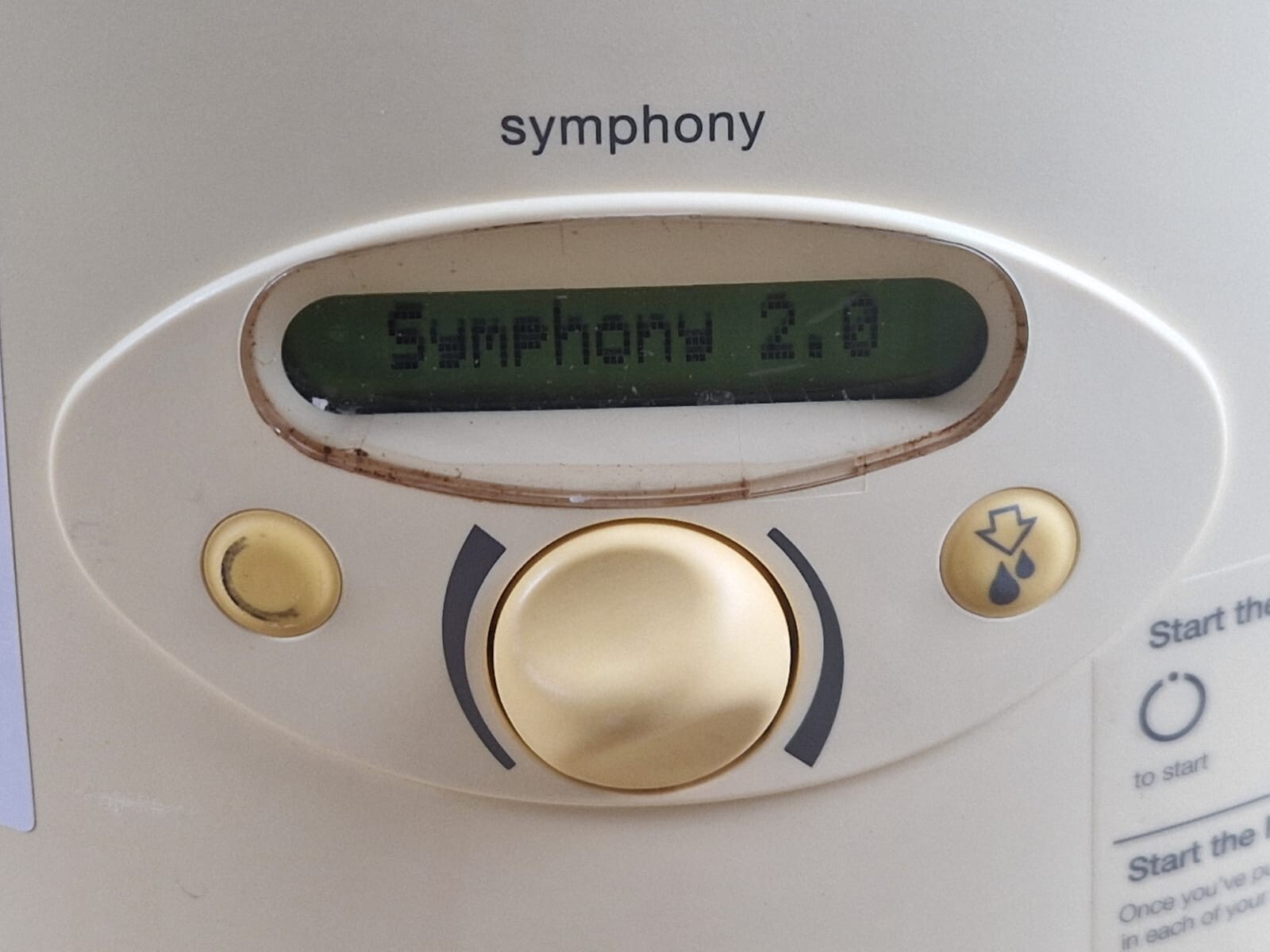 medela symphony 2.0 breast pump with bottle holder and programming card 2.0 - Image 7