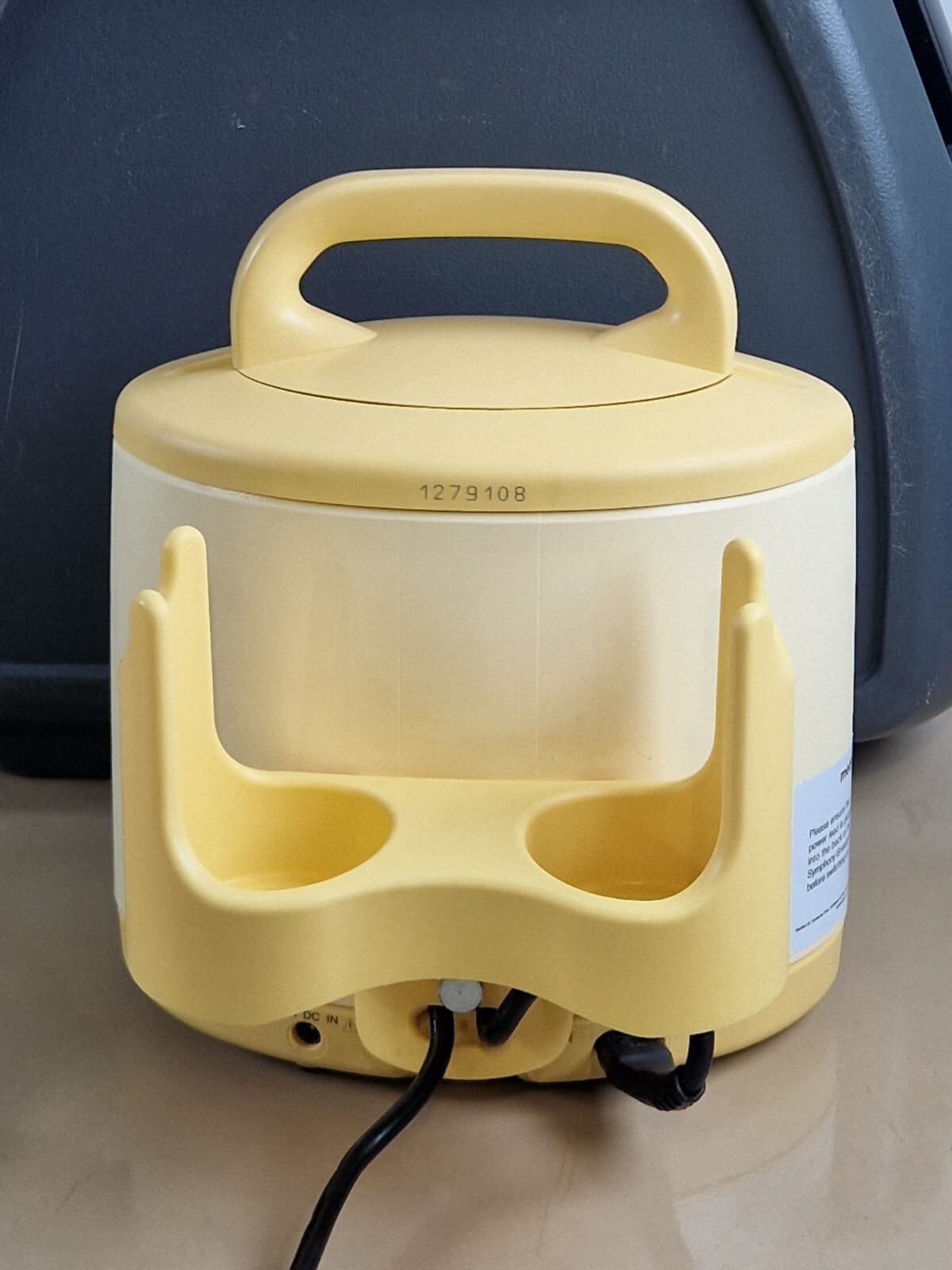 medela symphony 2.0 breast pump with bottle holder and programming card 2.0 - Image 10