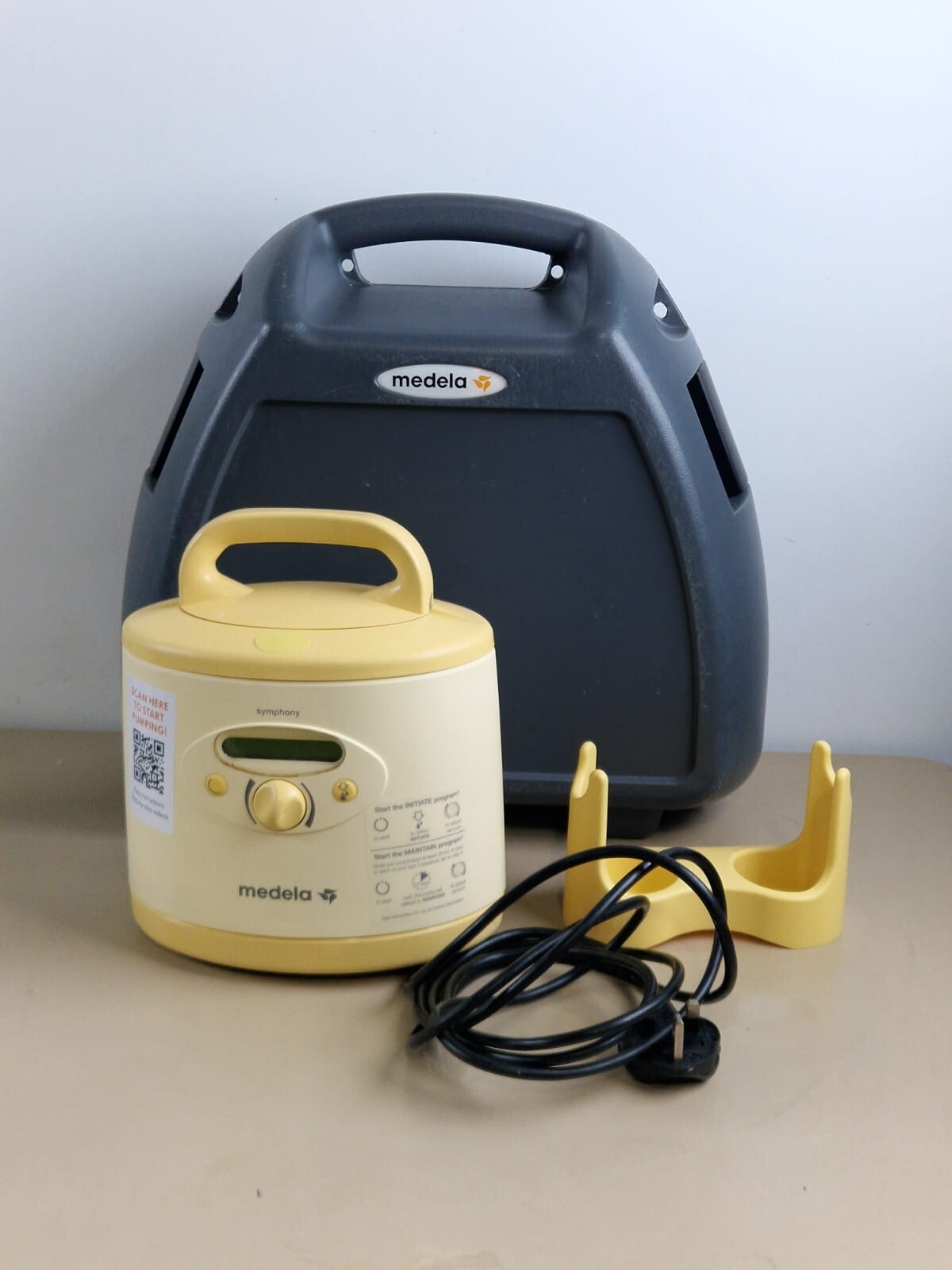 medela symphony 2.0 breast pump with bottle holder and programming card 2.0